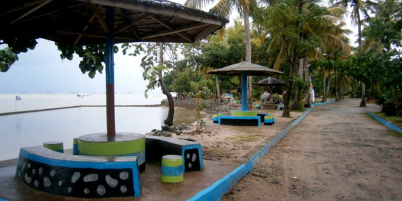 Fasilitas di Pantai Lambobo
