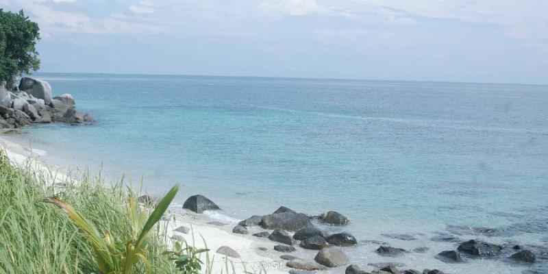 Pantai di Pulau Pandang Batubara