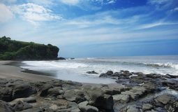 Pantai Soka Tabanan, Destinasi Wisata Bahari Eksotis yang Sarat Mitos
