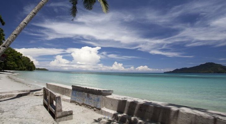 Pantai Natsepa, Pantai Indah dengan View Alam yang Memukau di Maluku