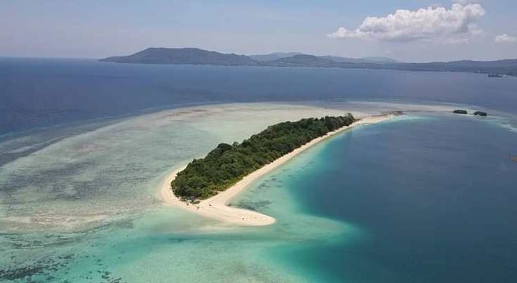 tempat wisata di Maluku