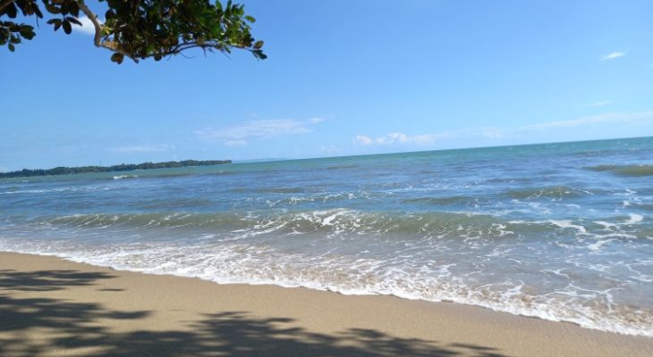 Pantai Carita Pandeglang – Daya Tarik, Aktivitas Liburan, Lokasi & Harga Tiket