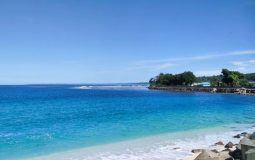 Pantai Linau, Pantai Eksotis dengan Batuan Berbentuk Kotak di Kaur