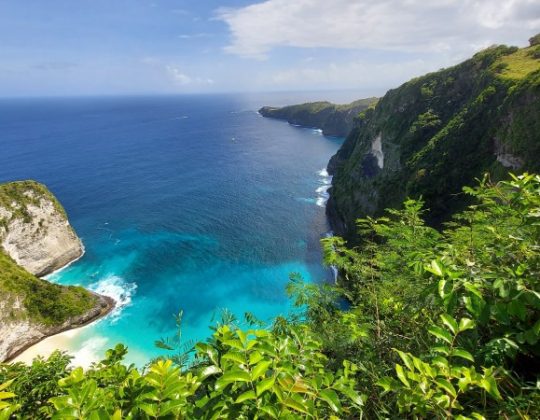 Pantai Kelingking Bali, Pantai Eksotis yang Tersembunyi di Nusa Peninda