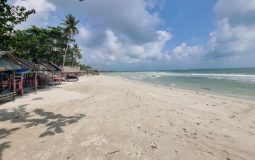 Pantai Trikora Bintan, Pesona Pantai Pasir Putih Eksotis Nan Indah