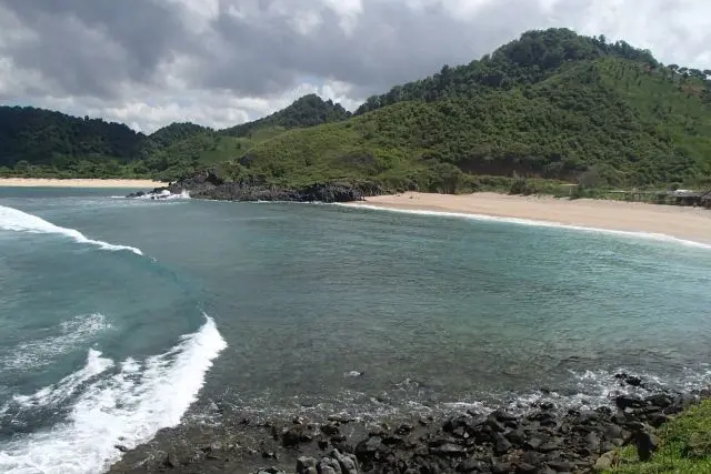 Alamat Pantai Mawi